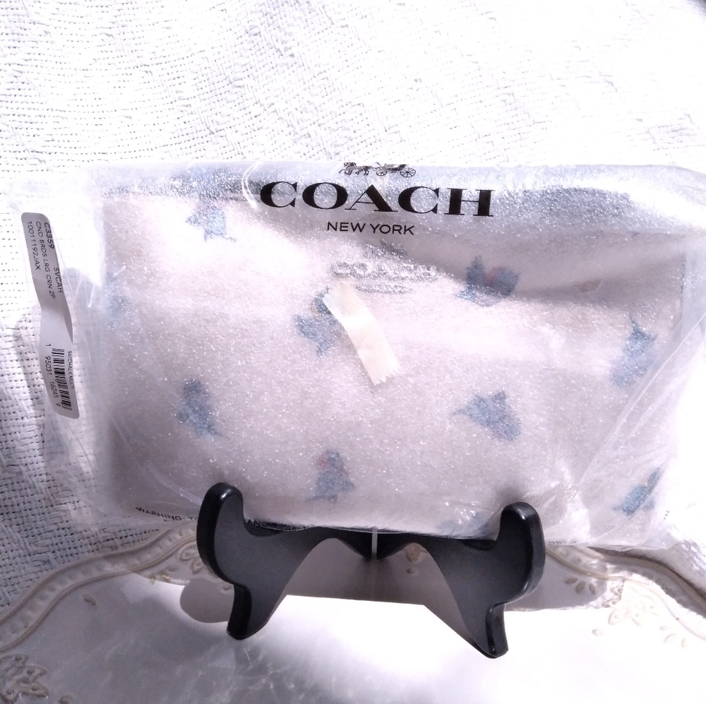 Disney × Coach Cinderella Birds Zipper Clutch - Picture 11 of 11